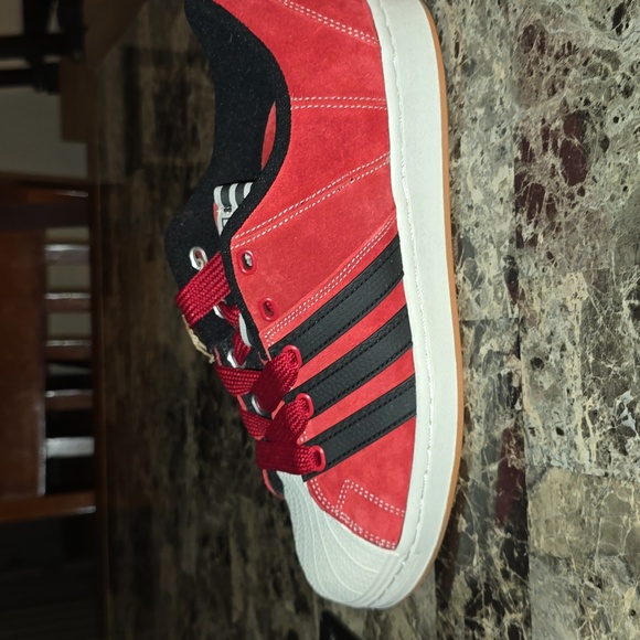 Adidas Red and Black Adidas - Picture 2 of 6